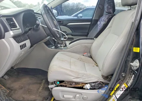 2015 Toyota Highlander Le Plus from USA, damaged, VIN 5TDZKRFH0FS109910